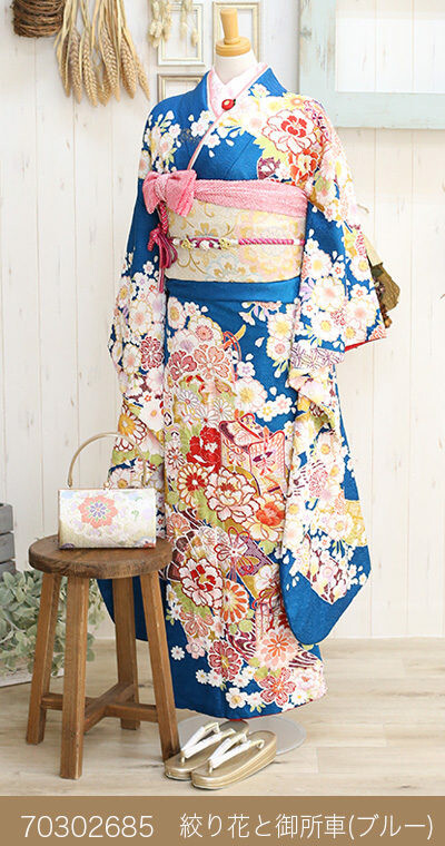 ◉✨豪華お振袖【坂東八十助(現坂東三津五郎)オリジナル振り袖】美品/しつけ糸付き 鈴屋 会津若松店の振袖 /青色/古典/車柄/ 絞り花と御所車(ブルー) | My振袖