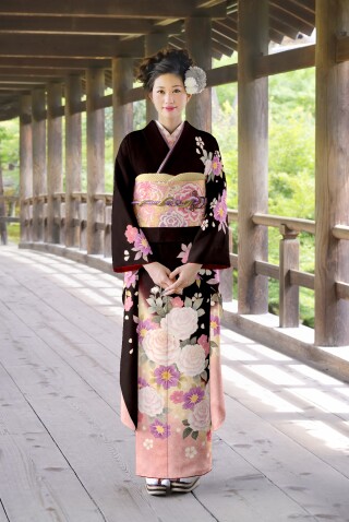 正絹 ラコクラ 薔薇柄 振袖 身丈156（楽天市場】【成人式 振袖