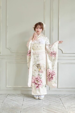 希空のふりそで