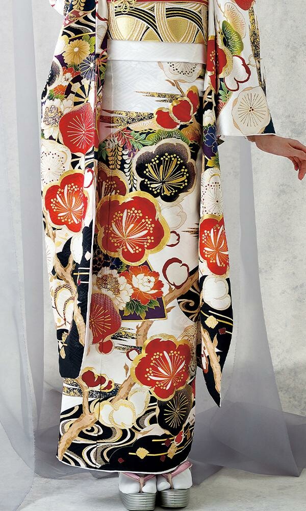 菊京屋 神戸三宮店の振袖 /白色/赤色/古典/梅柄/ 白地の伝統古典振袖 