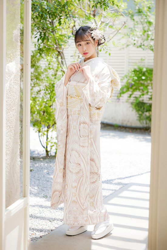 きもの帯たまき 和歌山振袖館の振袖 /ベージュ色/ピンク色/エレガント