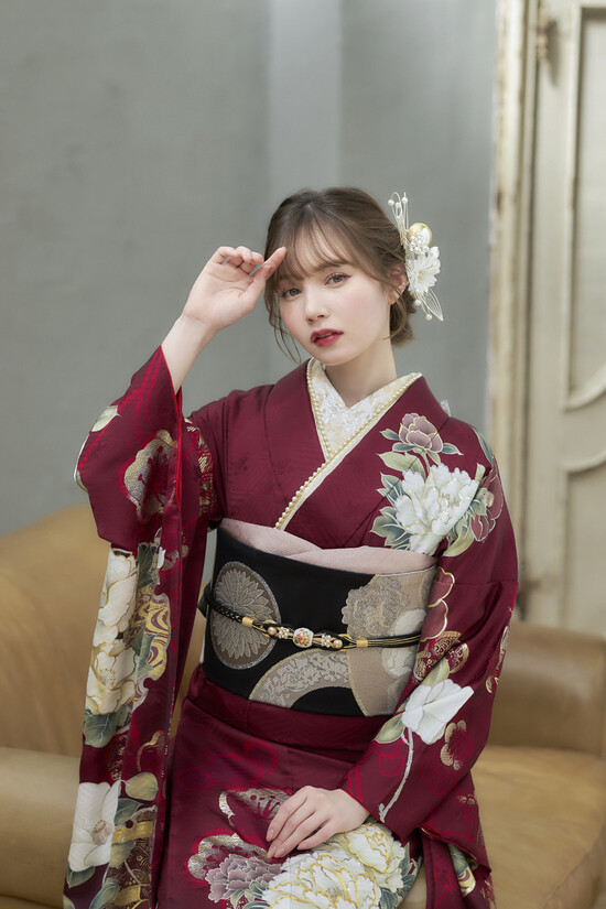 きもの帯たまき 和歌山振袖館の振袖 /赤色/エレガント/花柄/ Tokyo