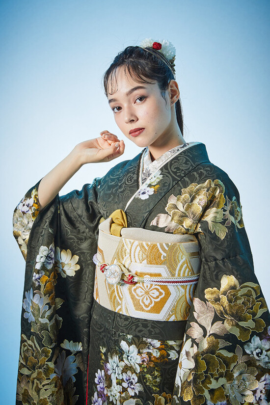 きもの帯たまき 和歌山振袖館の振袖 /緑色/茶色/エレガント/花柄/ 桂