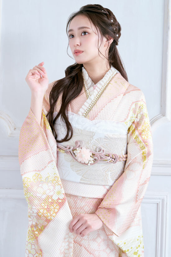 池田屋 Kimono&dressの振袖 /ピンク色/ゴールド色/古典/桜柄/ S-803