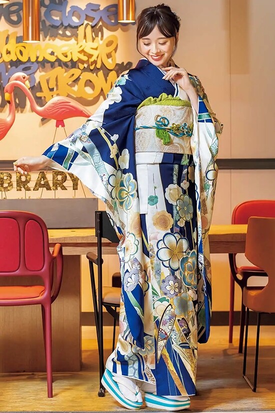 化繊・仕立て上がり】 振袖 黒 梅 古典 成人式 前撮り C1459