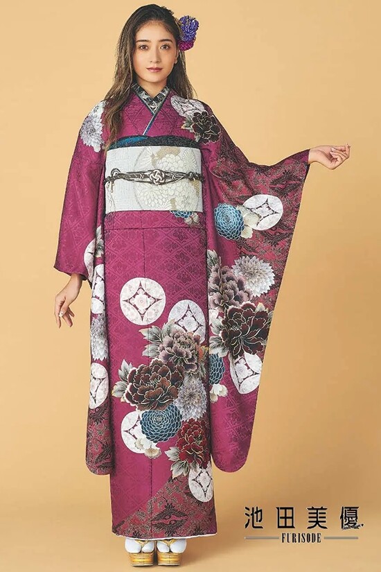 あまのや きもの&振袖専門店の振袖 /紫色/クール/牡丹柄/ 池田美優 No