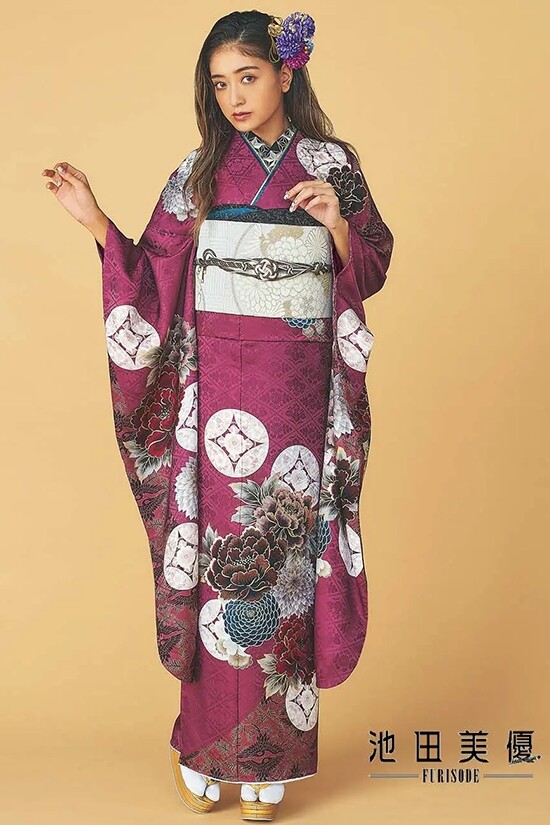 あまのや きもの&振袖専門店の振袖 /紫色/クール/牡丹柄/ 池田美優 No