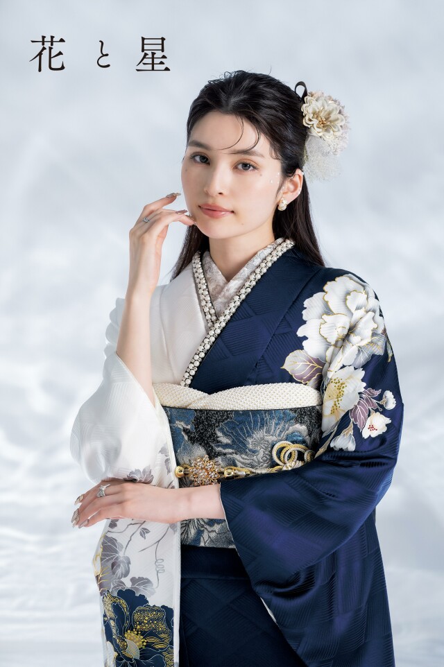 京べに 岡山店の振袖 /紺色/白色/エレガント/花柄/ HANA to HOSHI 2603