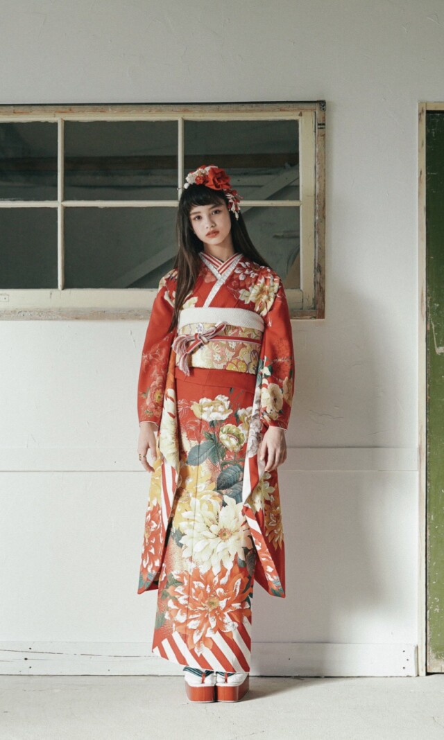 振袖・袴の西陣 （福井）の振袖 /朱色/黄色/レトロ/花柄/ 282 | My振袖