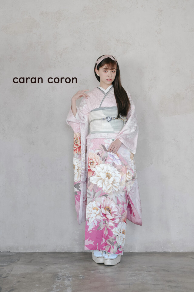 mitsuwa(ミツワ)の振袖 /ピンク色/白色/エレガント/花柄/ caran