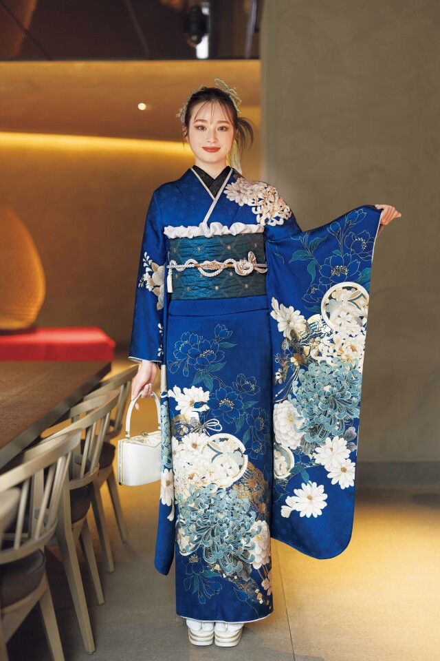 かせ屋 和歌山店の振袖 /青色/エレガント/牡丹柄/ 3105 | My振袖