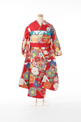 動きのある花柄の着物_振袖_87239