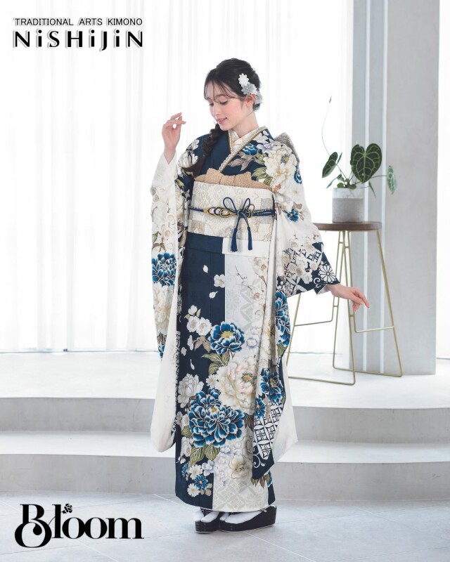 きもの工芸西陣 福山本店の振袖 /紺色/白色/キュート/牡丹柄/ 2024