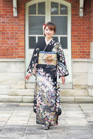 葛西屋呉服店の振袖 /白色/ゴールド色/エレガント/花柄/ 【47 No.C-511