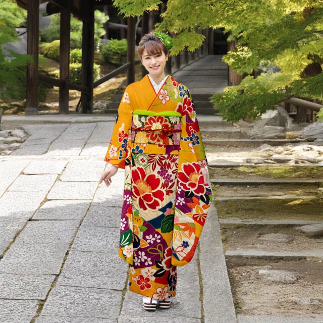 成人式サロン KiRARA ブランチ茅ヶ崎店の振袖 /オレンジ色/古典/花柄