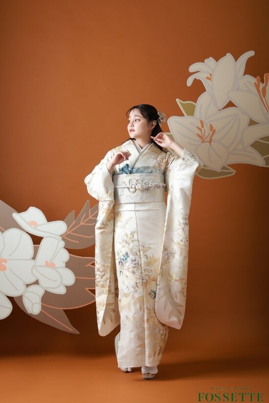 トータルスタジオフォセット フォトプラザ店の振袖 /白色/ゴールド色