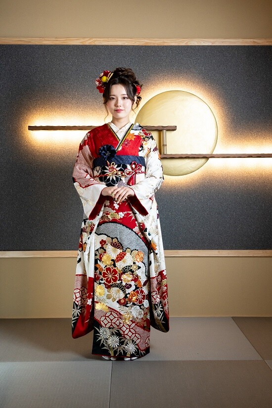 田中屋呉服店 久留米本店の振袖 /赤色/白色/古典/桜柄/ 田中屋呉服店