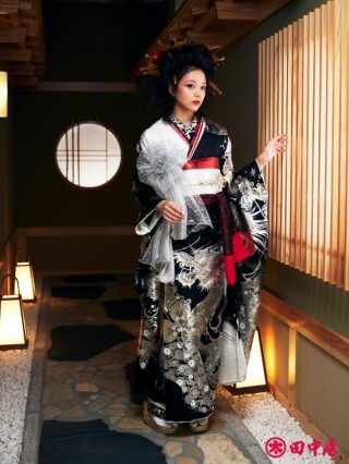 新美 SHINBI 北九州 黒崎本店の振袖 /黄色/黒色/クール/その他/ No150