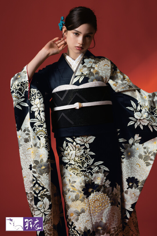 きもの羽衣 館林店の振袖 /黒色/白色/古典/花柄/ Ai-12 | My振袖