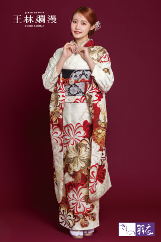 Anmut（あんむーと）の振袖 /ピンク色/ゴールド色/キュート/桜柄