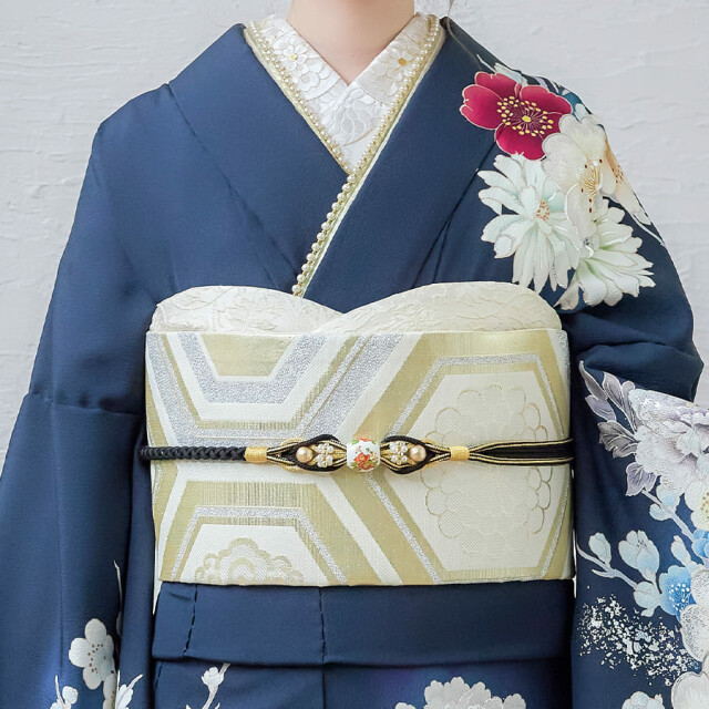 振袖ふるーれ 浅草ROX本店の振袖 /青色/その他色/レトロ/花柄/ 東京