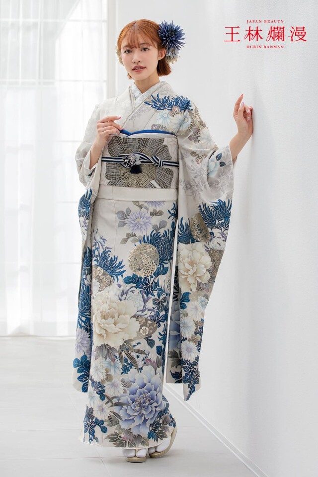 振袖ふるーれ 浅草ROX本店の振袖 /白色/その他色/古典/花柄/ 王林浪漫