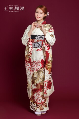 Amanda キモノコレクション 池袋の振袖 /白色/その他色/エレガント/花