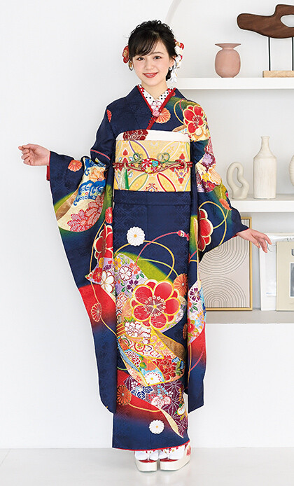 まるやま 博多ゆうび苑の振袖 /紺色/古典/梅柄/ R1806 | My振袖