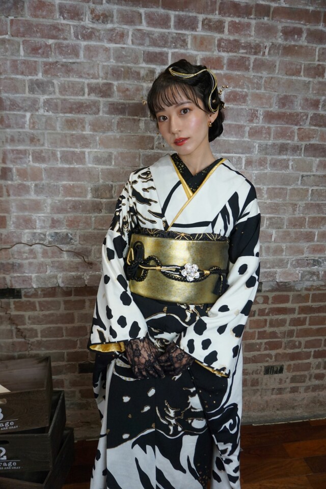 アンヘル福岡本店の振袖 /白色/黒色/クール/その他/ 【大人気