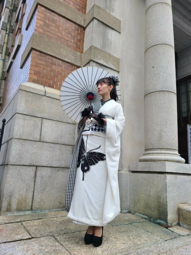 ロコ すのチル 服 着物 和服 TAKAZENの振袖 /黒色/緑色/クール/牡丹柄/ ジャパンモード 黒/金