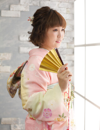 きもの幸造の振袖 /赤色/古典/桜柄/ 藤娘 きぬたや総絞り | My振袖