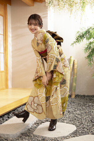 美品　華やかな花柄振袖 成人式　振袖6点セット　振袖フルセット　成人式 美品 華やかな花柄振袖 成人式 振袖6点セット 振袖フルセット