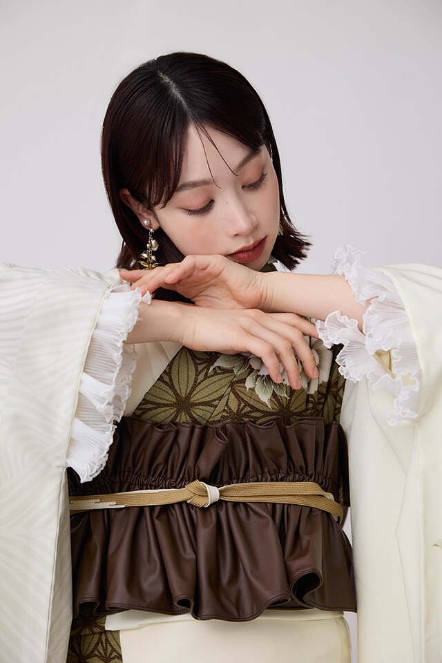 aimme東京原宿店の振袖 /白色/茶色/レトロ/その他/ yuzukiちゃん着用