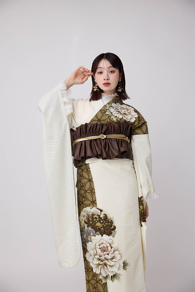 aimme東京原宿店の振袖 /白色/茶色/レトロ/その他/ yuzukiちゃん着用