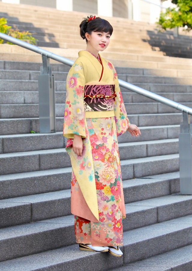 みかわや東金店の振袖 /黄色/ピンク色/キュート/花柄/ 振袖レンタル No