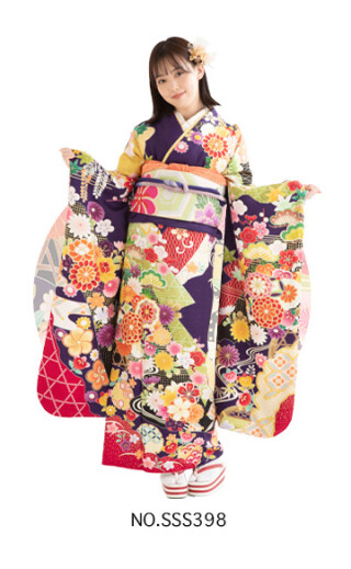華やかな刺繍がポイント！_振袖_12422