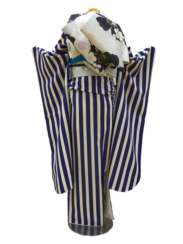 振袖 鶴紺色のストライプ