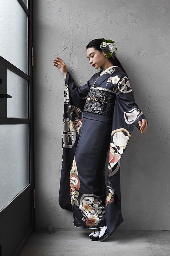 ayuriシェリーメイコスチューム　着物　振袖 白黒市松　花柄 新作入荷，お買い得 ayuriシェリーメイSSコスチューム 着物 振袖 白