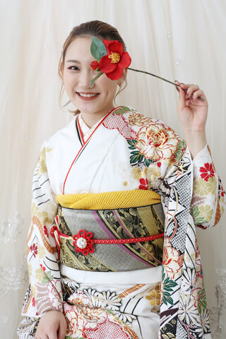 マリエ鈴鹿店【レンタル振袖専門店】の振袖 /白色/黒色/古典/熨斗柄