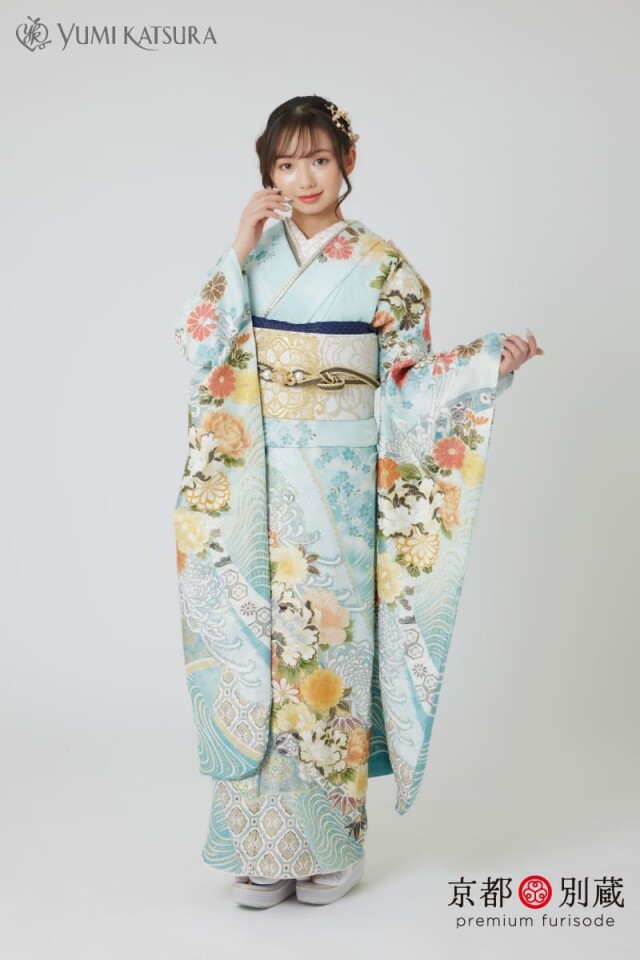 yukiさま専用　振袖のみ 京むらさきの振袖 /黒色/ゴールド色/グラマラス/華籠柄/ ゆきぽよ | My振袖