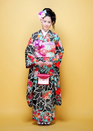 い　振袖単品 振袖／八重桜秘めて／紺色 | 振袖レンタル·購入や成人式の着付けは