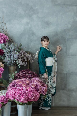 SHUKUの振袖 /その他色/白色/古典/牡丹柄/ ターコイズブルー | My振袖