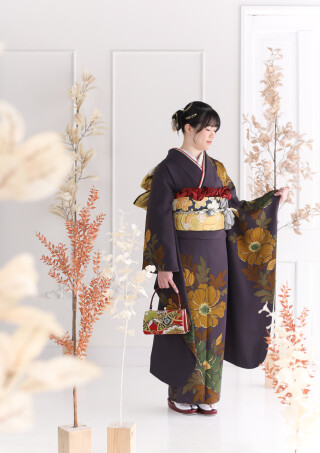 kimono たばた屋の振袖 /黒色/クール/花柄/ c322 黒地ピンクかわいい花