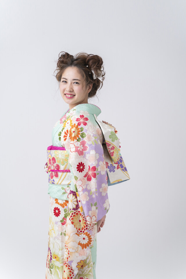 アンヘルハートの振袖 /水色/緑色/キュート/菊柄/ ローラデザイン