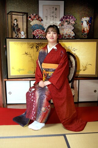 クラシックモダン振袖＆ゲキ渋袴 紋付屋の振袖 /朱色/紺色/エレガント