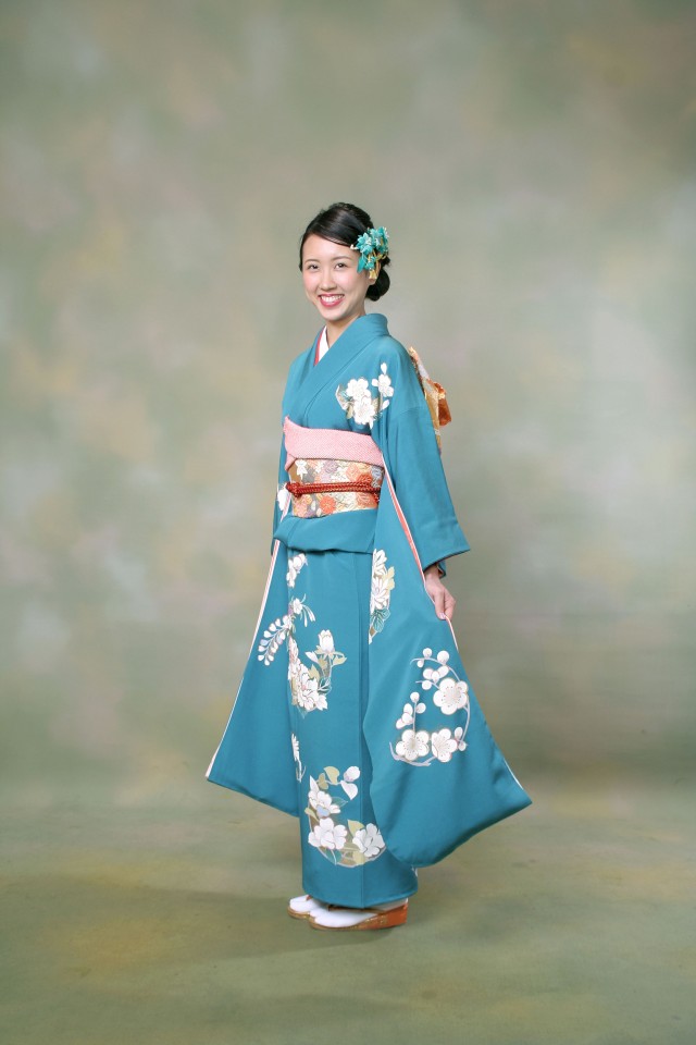 クラシックモダン振袖＆ゲキ渋袴 紋付屋の振袖 /水色/白色/キュート/花