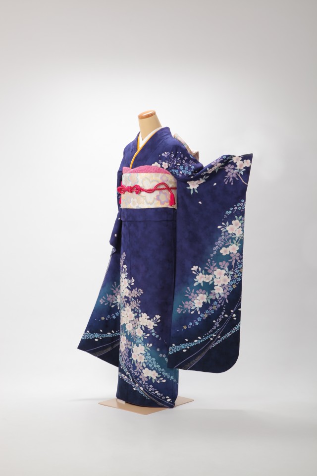 フォトスタジオプリンセス町田店の振袖 /青色/白色/古典/桜柄/ 古典