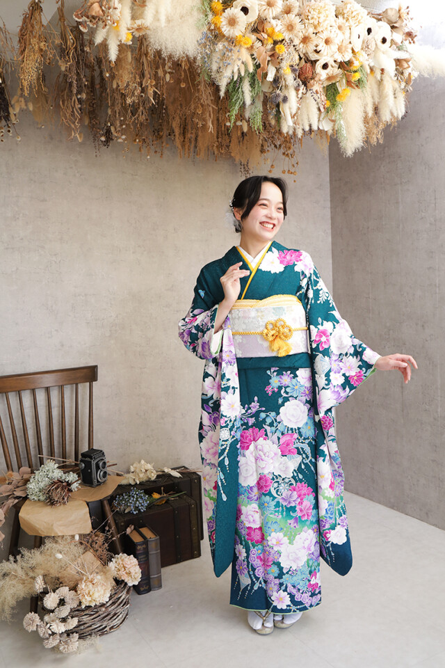 京都町家すたじおの振袖 /緑色/ベージュ色/クール/花柄/ 華やかな