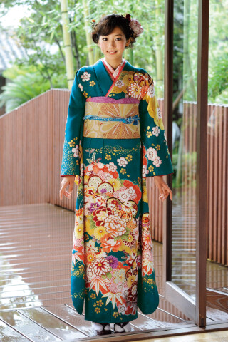 ママ振袖専門 ｜辻が花レンタル｜の振袖 /ゴールド色/ゴールド色