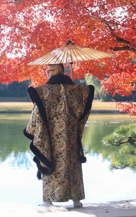 辻が花レンタル振袖館の振袖 /ゴールド色/黒色/古典/その他